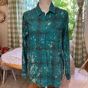 Hollister California Women’s Flannel Long Sleeve Button Blouse Medium NWOT